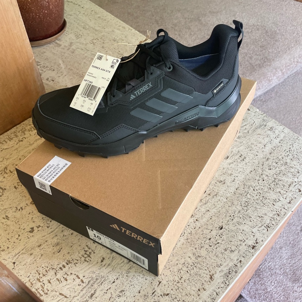 NWT Men’s 10 Adidas Terrex AX4 GoreTex